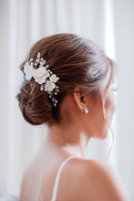 Load image into Gallery viewer, Style 144 silver
